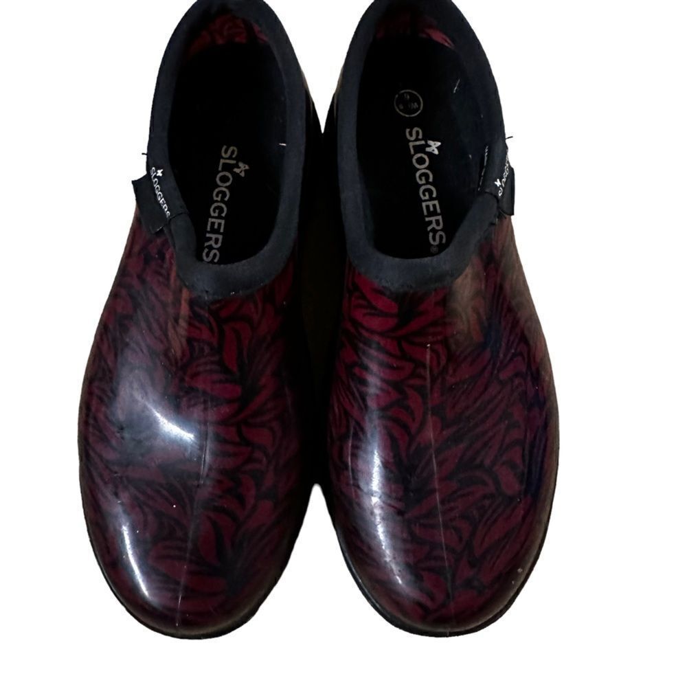 Sloggers ~ Waterproof Clog Shoe ~ Slip On ~ Casual Floral Red Pattern ~ size 6